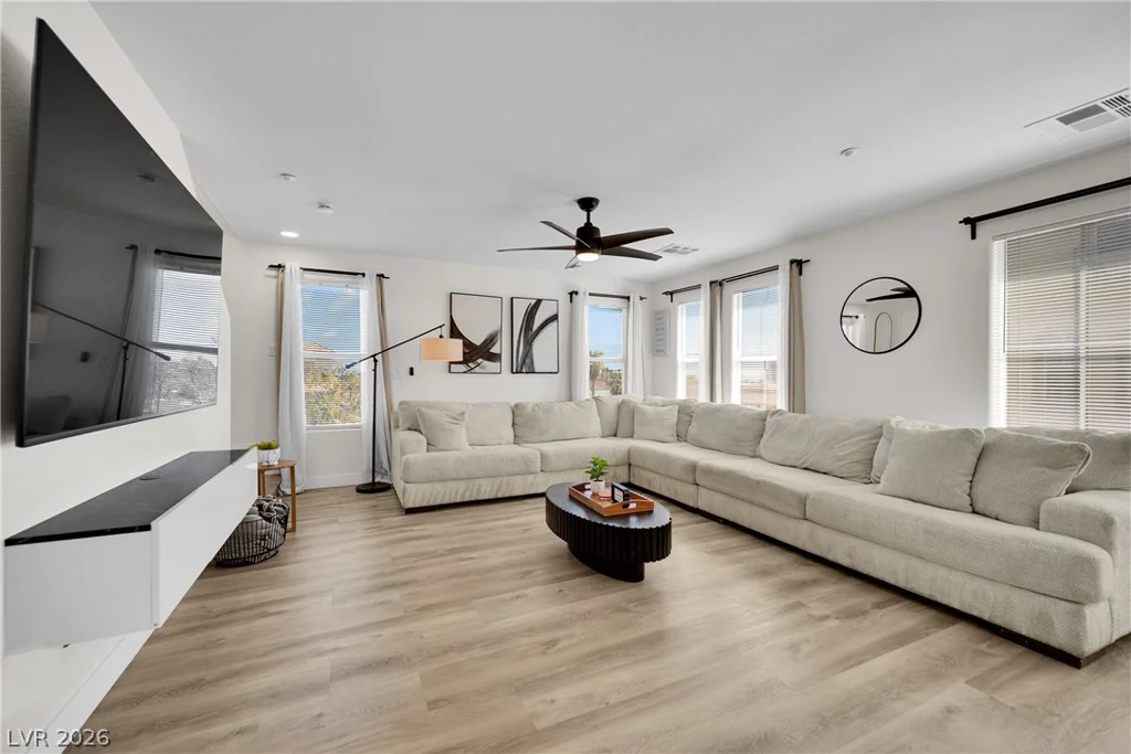 8920 Carter Montgomery, Las Vegas, NV 89149