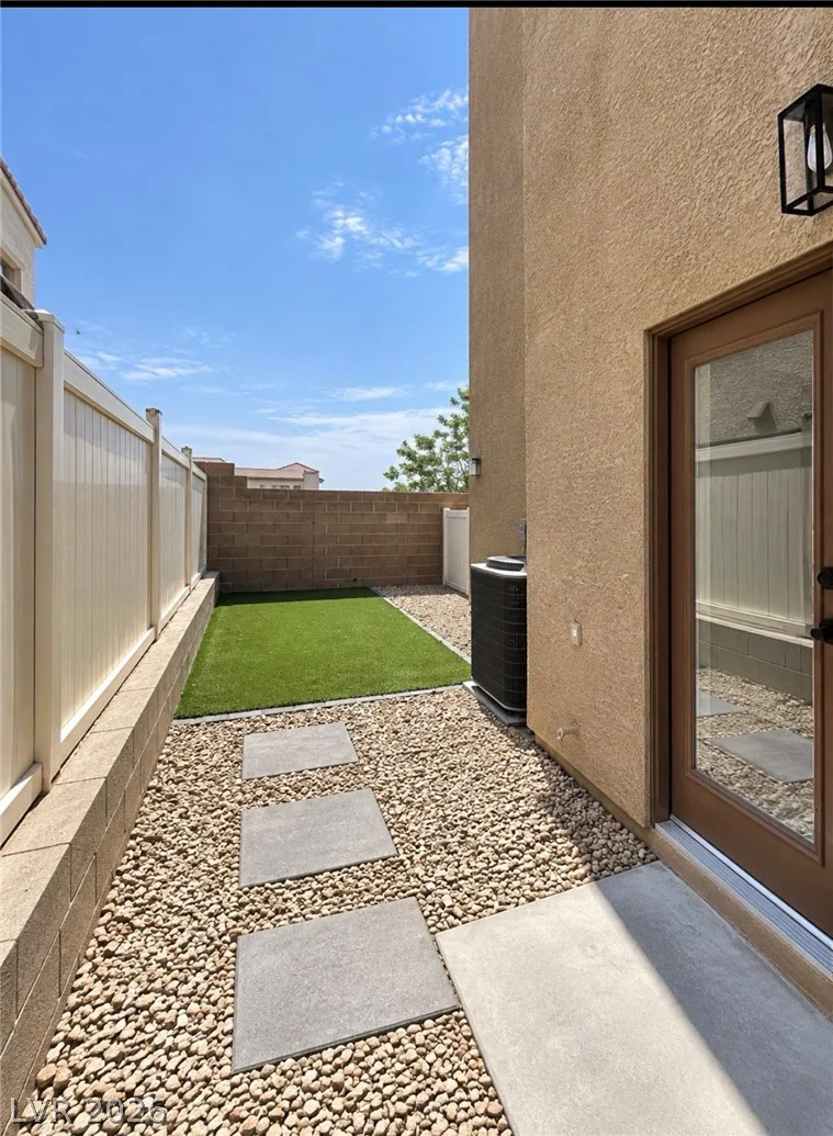 8920 Carter Montgomery, Las Vegas, NV 89149