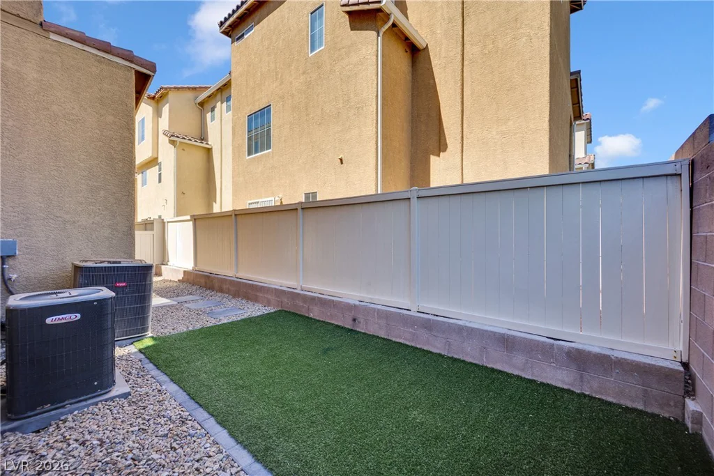 8920 Carter Montgomery, Las Vegas, NV 89149