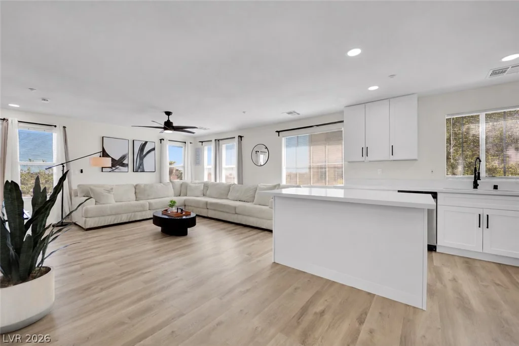 8920 Carter Montgomery, Las Vegas, NV 89149