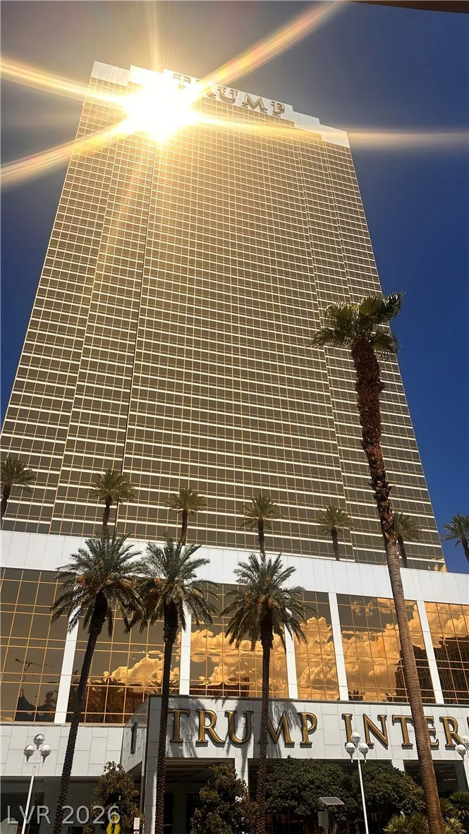 2000 Fashion Show, Las Vegas, NV 89109