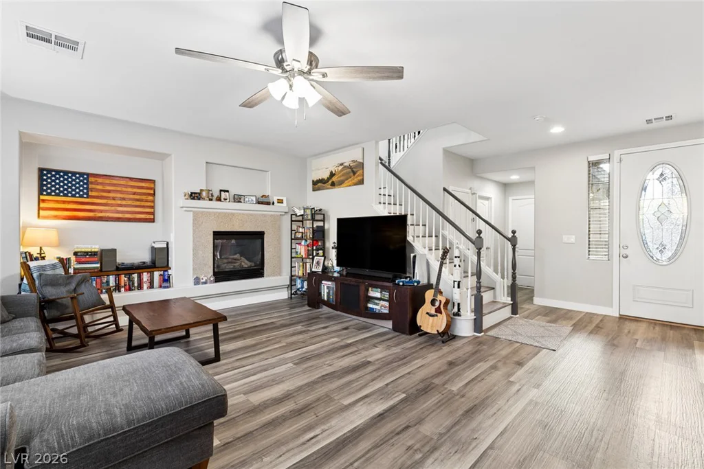8212 Chimney Bluffs, North Las Vegas, NV 89085