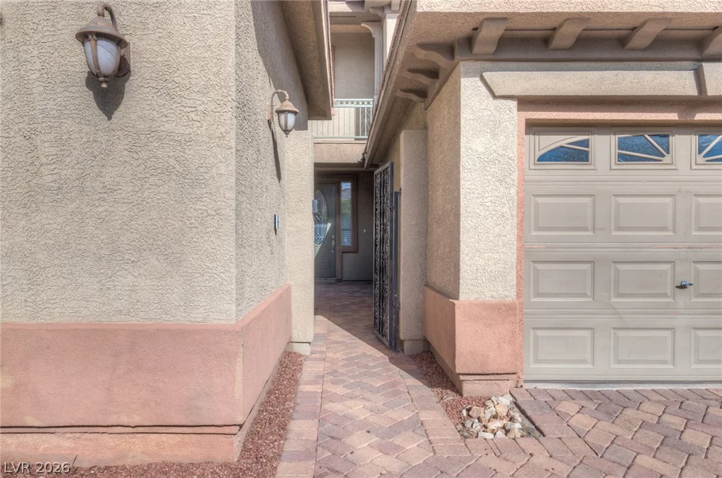 8212 Chimney Bluffs, North Las Vegas, NV 89085
