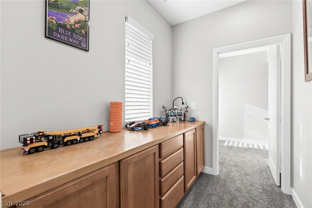 8212 Chimney Bluffs, North Las Vegas, NV 89085