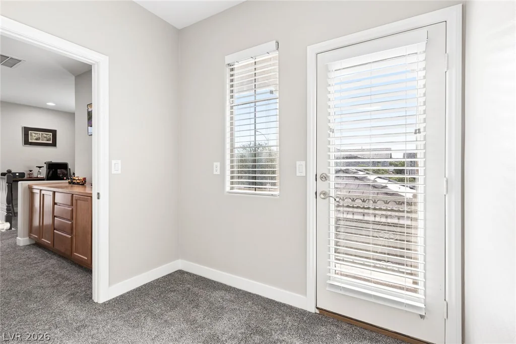 8212 Chimney Bluffs, North Las Vegas, NV 89085