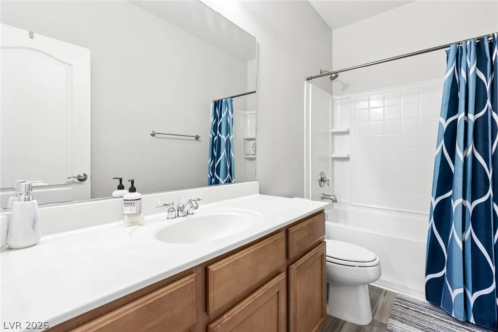 8212 Chimney Bluffs, North Las Vegas, NV 89085