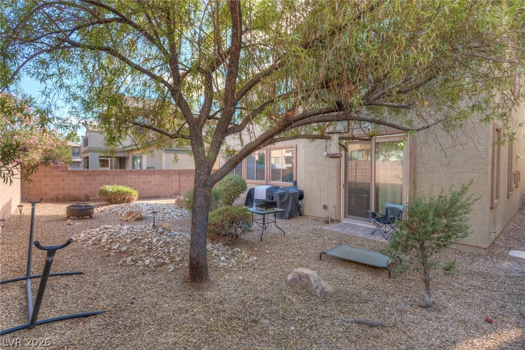8212 Chimney Bluffs, North Las Vegas, NV 89085
