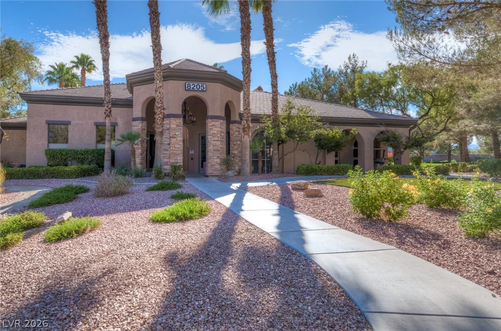 8212 Chimney Bluffs, North Las Vegas, NV 89085