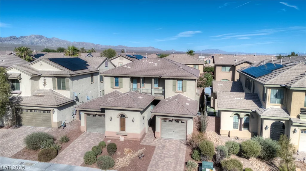 8212 Chimney Bluffs, North Las Vegas, NV 89085