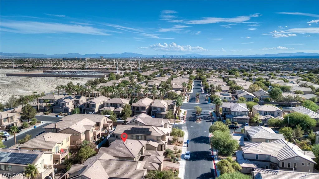 8212 Chimney Bluffs, North Las Vegas, NV 89085