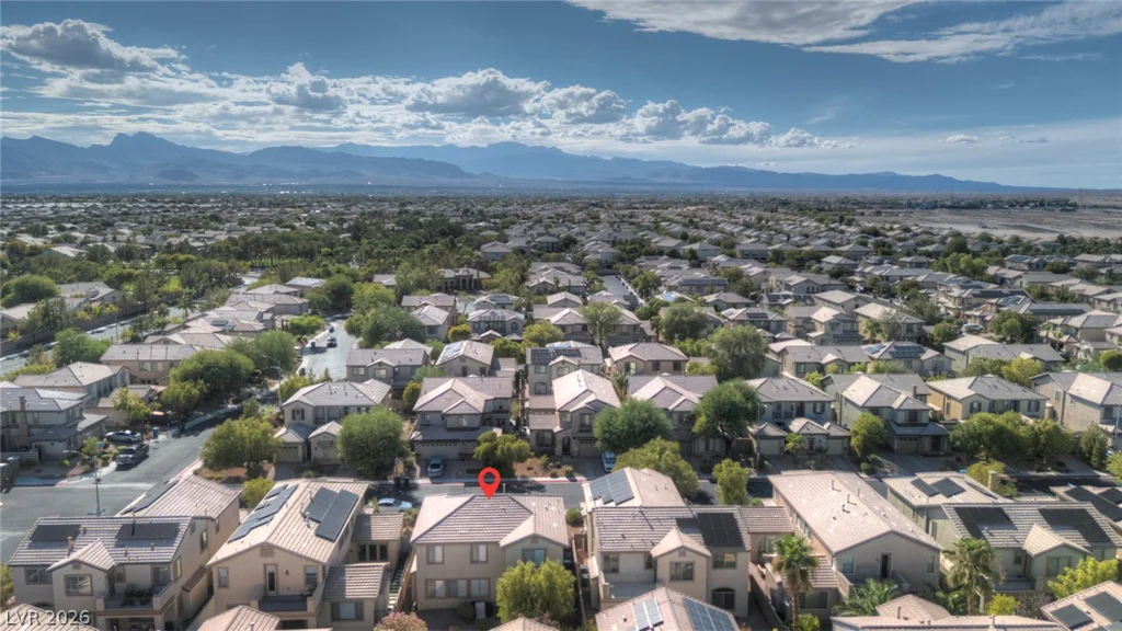 8212 Chimney Bluffs, North Las Vegas, NV 89085