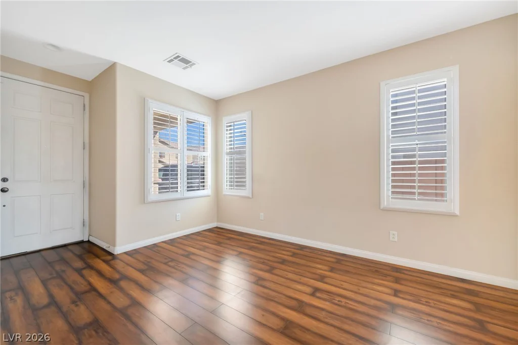6041 Sundial Crest, Las Vegas, NV 89120