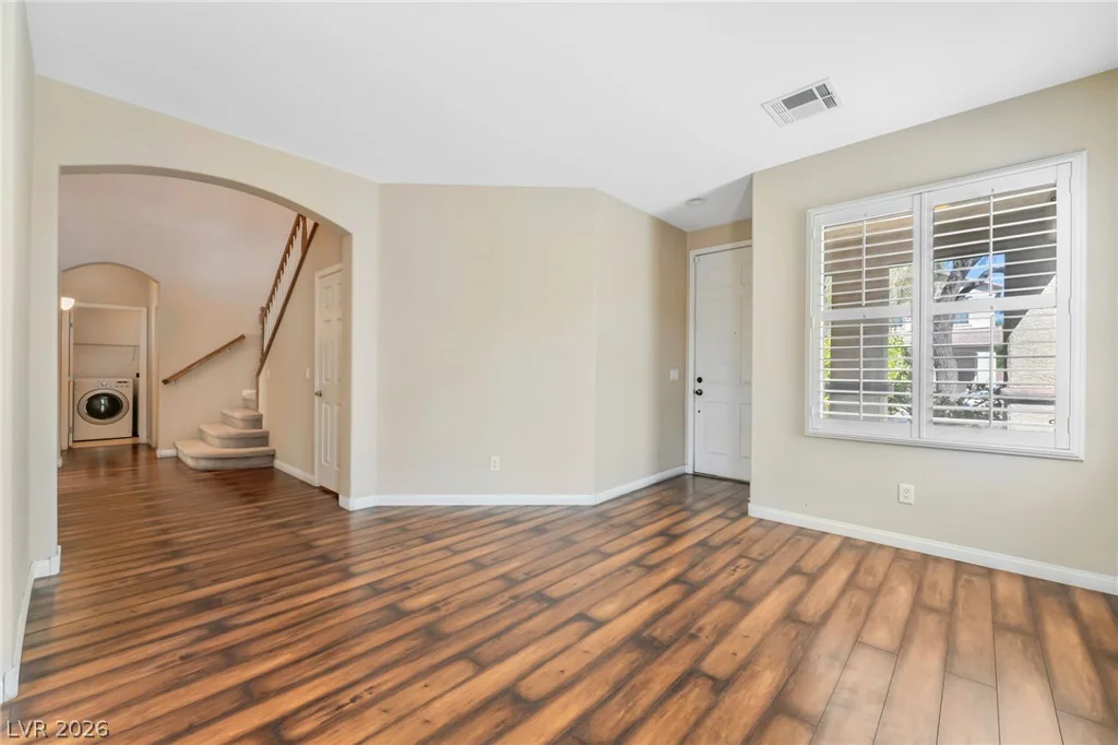 6041 Sundial Crest, Las Vegas, NV 89120