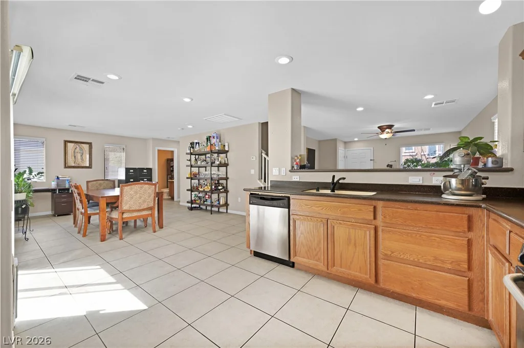 6380 Blue Twilight, Las Vegas, NV 89108