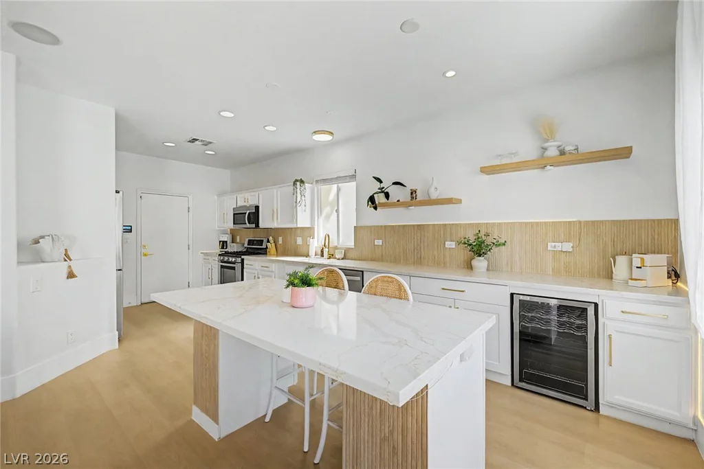 10147 Dragons Meadow, Las Vegas, NV 89148