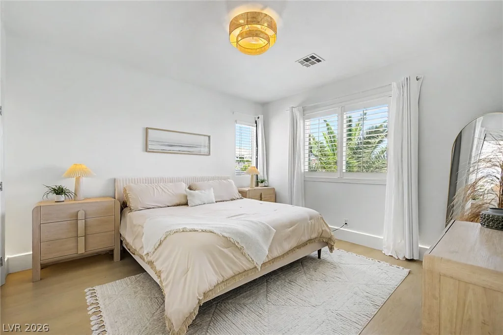 10147 Dragons Meadow, Las Vegas, NV 89148