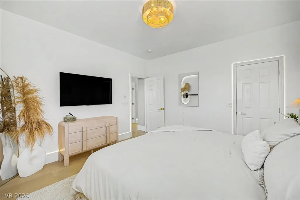 10147 Dragons Meadow, Las Vegas, NV 89148