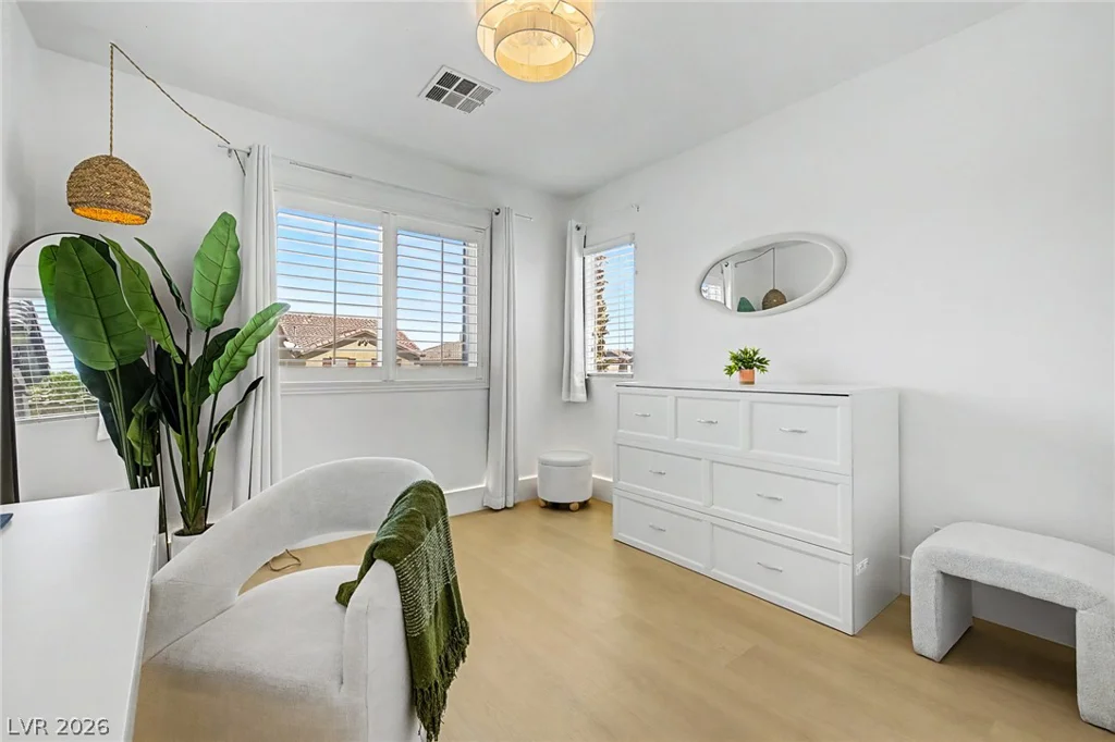 10147 Dragons Meadow, Las Vegas, NV 89148
