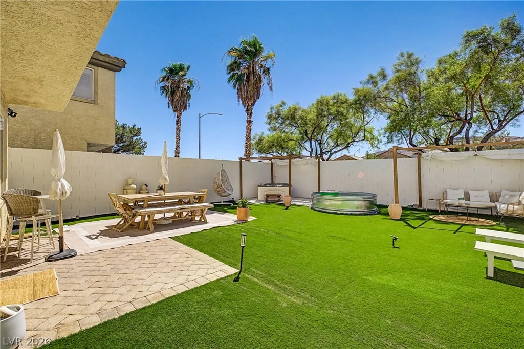 10147 Dragons Meadow, Las Vegas, NV 89148
