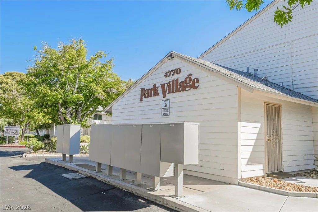 4770 Topaz, Las Vegas, NV 89121