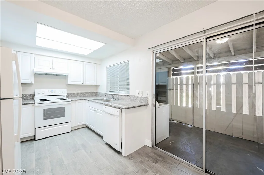 4770 Topaz, Las Vegas, NV 89121