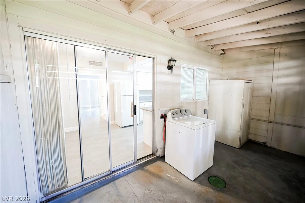 4770 Topaz, Las Vegas, NV 89121