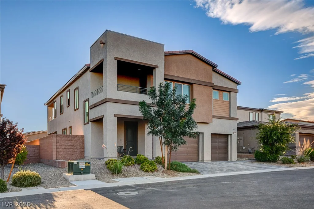10049 Desert Azure, Las Vegas, NV 89178