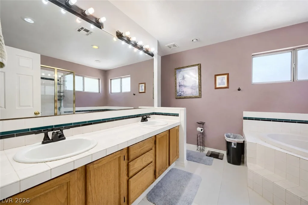7671 Jones, Las Vegas, NV 89131