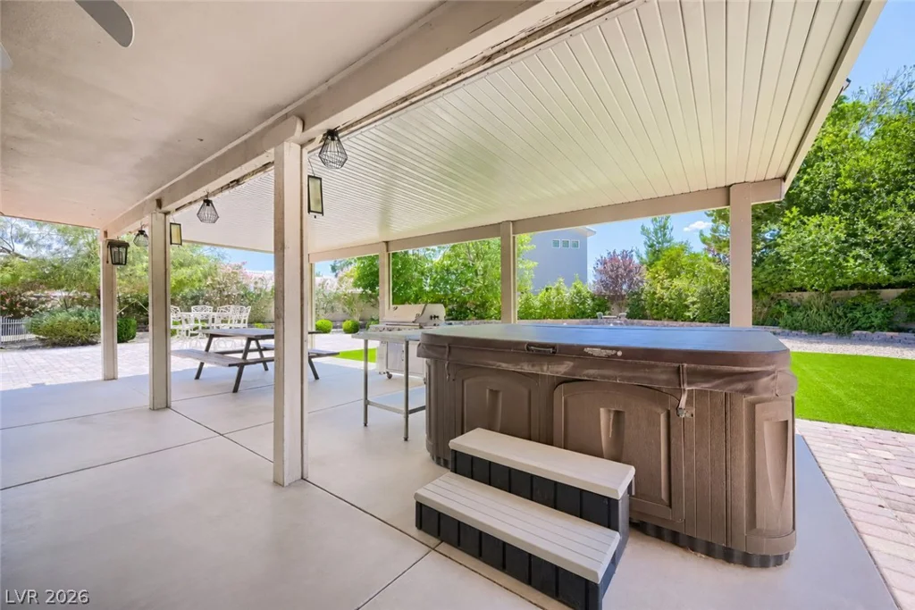 7671 Jones, Las Vegas, NV 89131