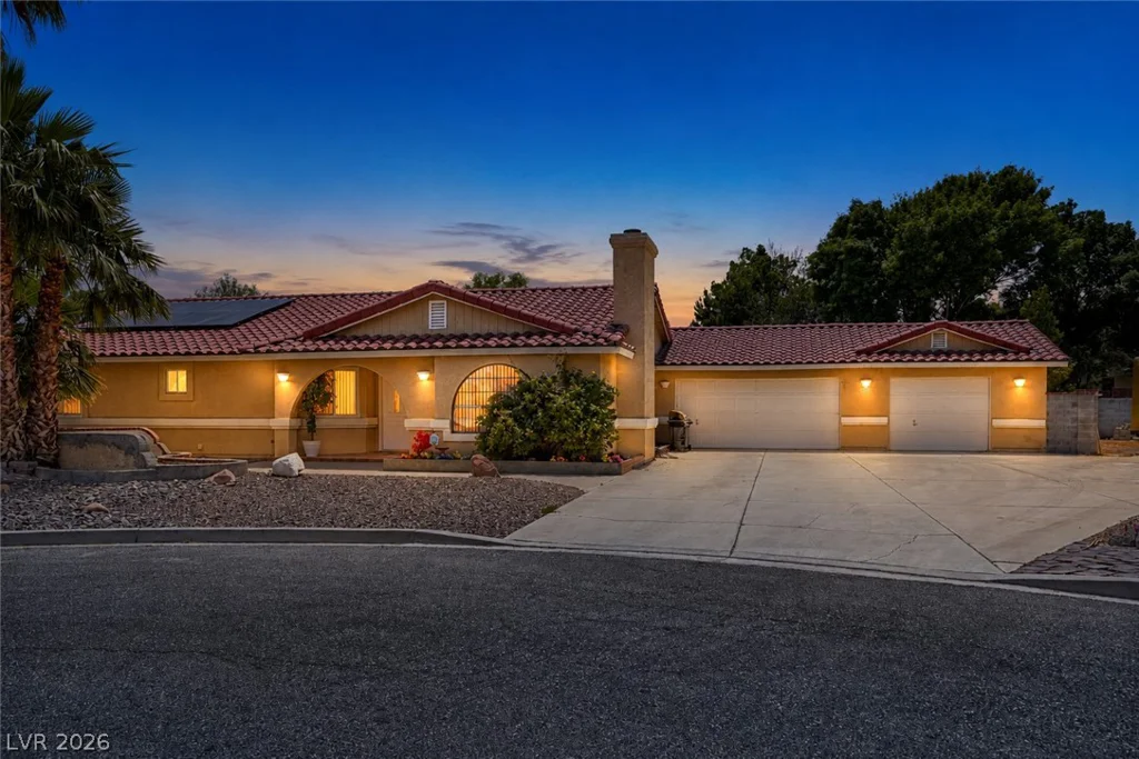 7671 Jones, Las Vegas, NV 89131
