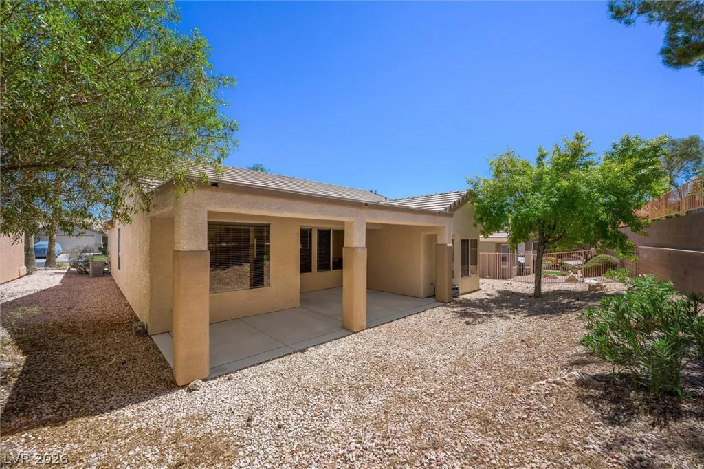 495 Elm Crest, Henderson, NV 89012