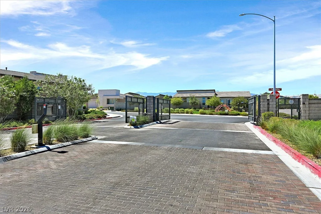10284 Arrow Range, Las Vegas, NV 89166