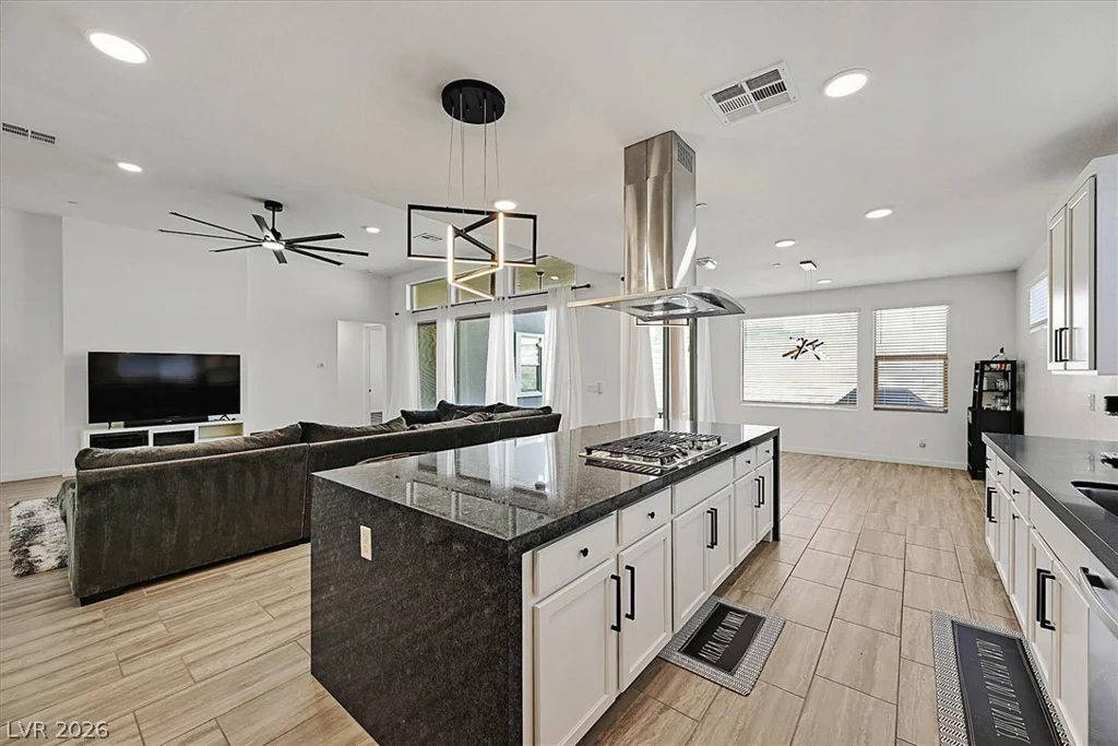 10284 Arrow Range, Las Vegas, NV 89166