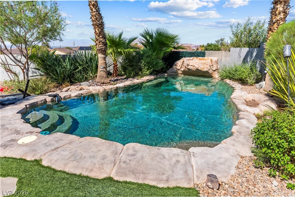 424 Waterwheel Falls, Henderson, NV 89015