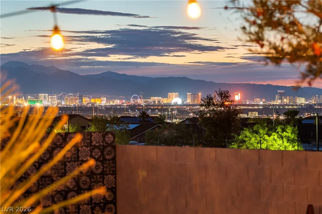 424 Waterwheel Falls, Henderson, NV 89015