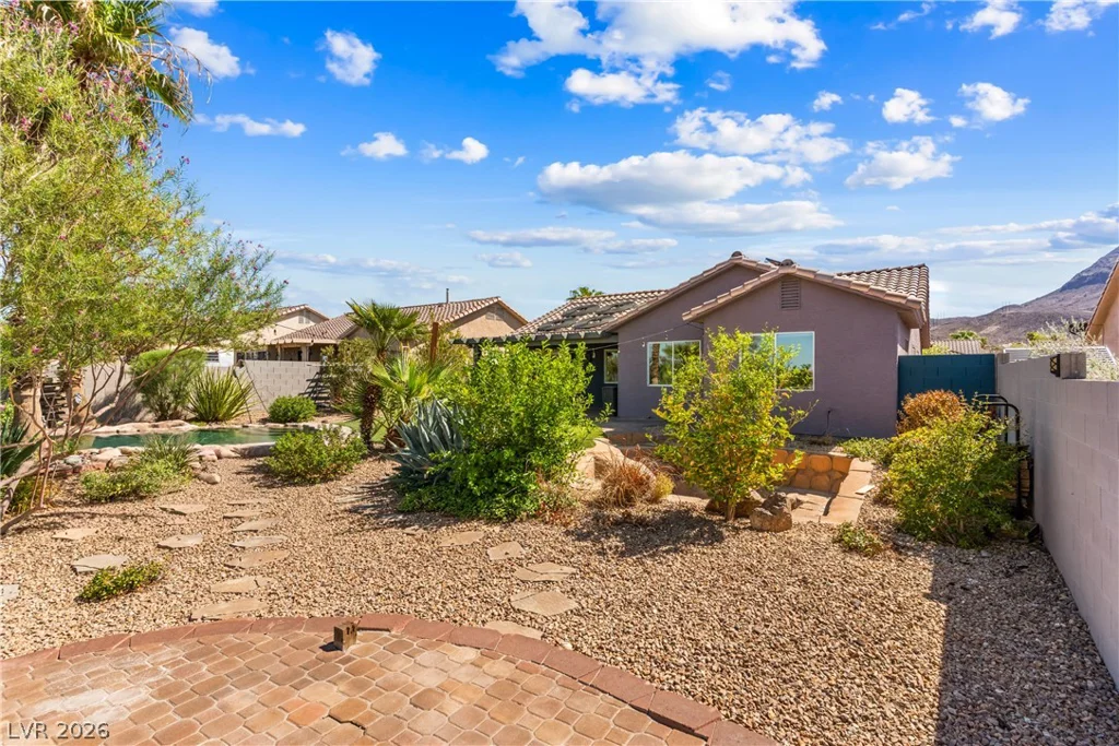424 Waterwheel Falls, Henderson, NV 89015