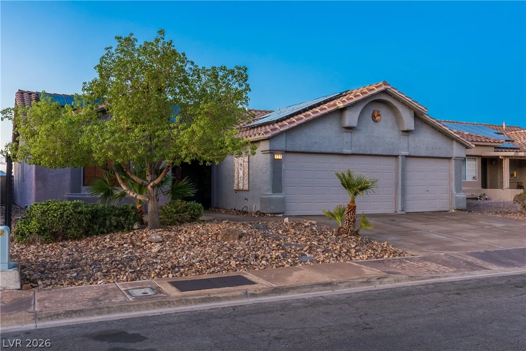 424 Waterwheel Falls, Henderson, NV 89015