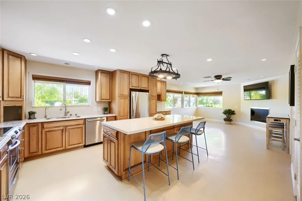 3101 Conners, Las Vegas, NV 89107
