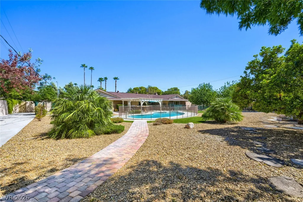 3101 Conners, Las Vegas, NV 89107