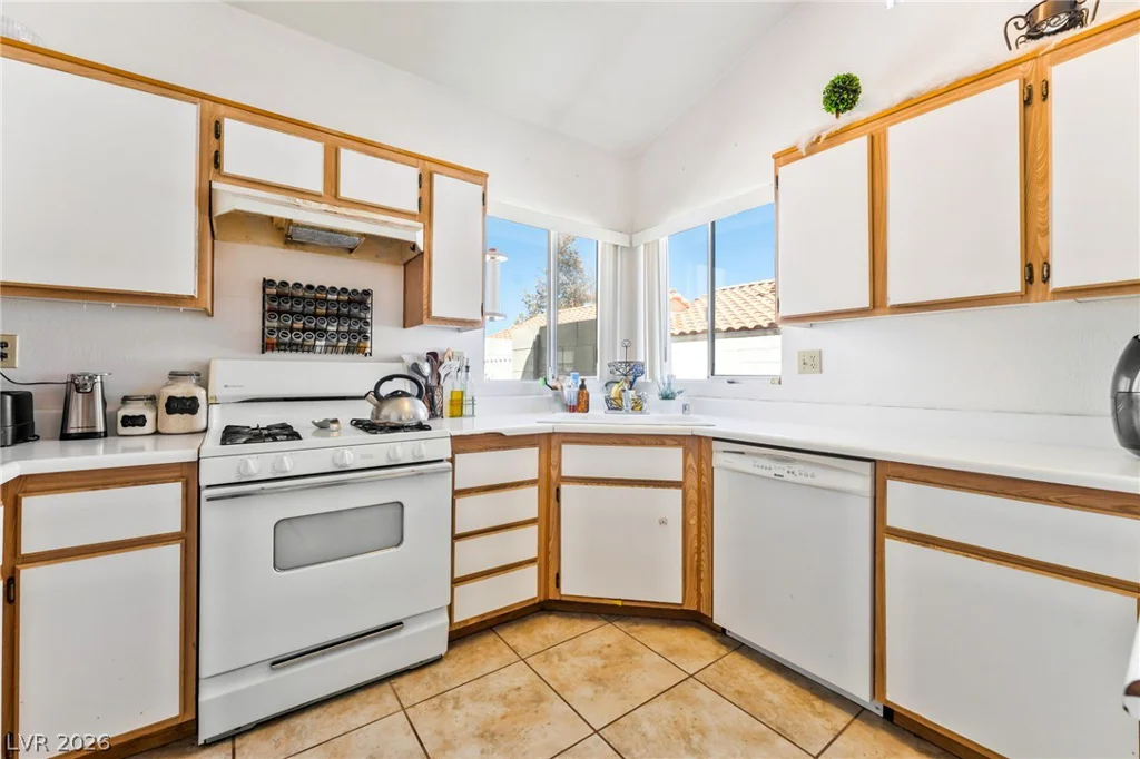 1520 Bonnie Castle, Las Vegas, NV 89108