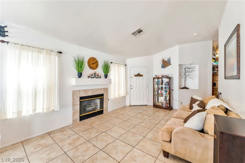 1520 Bonnie Castle, Las Vegas, NV 89108