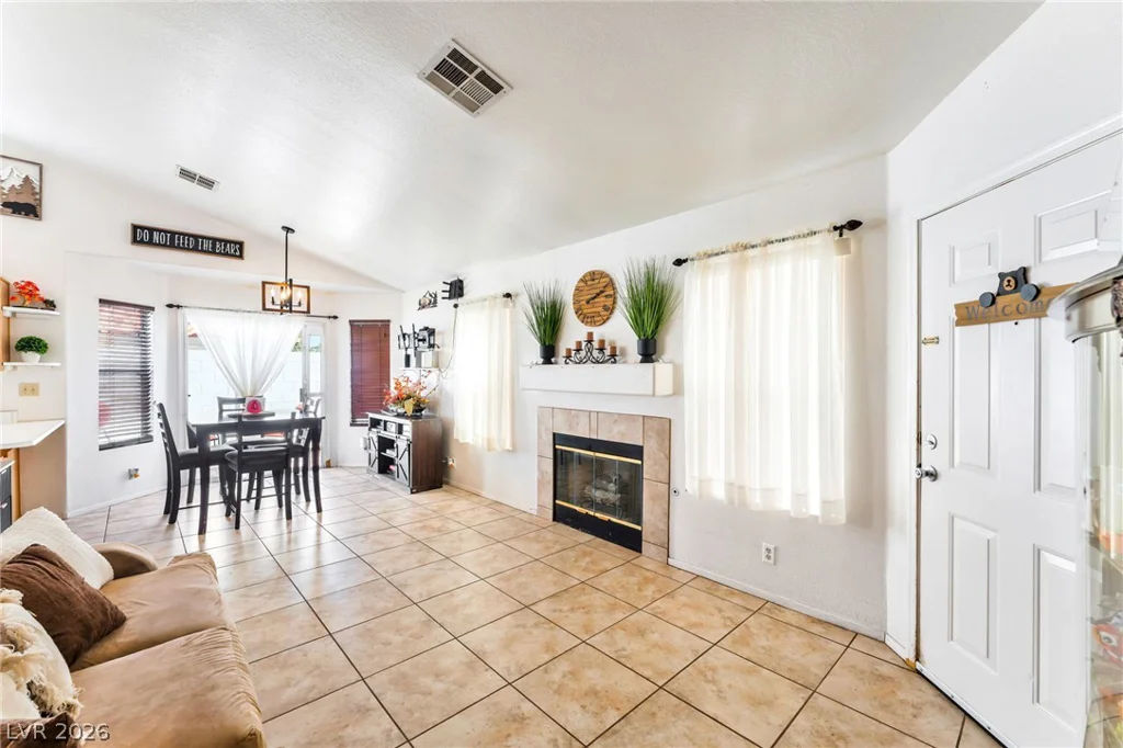 1520 Bonnie Castle, Las Vegas, NV 89108