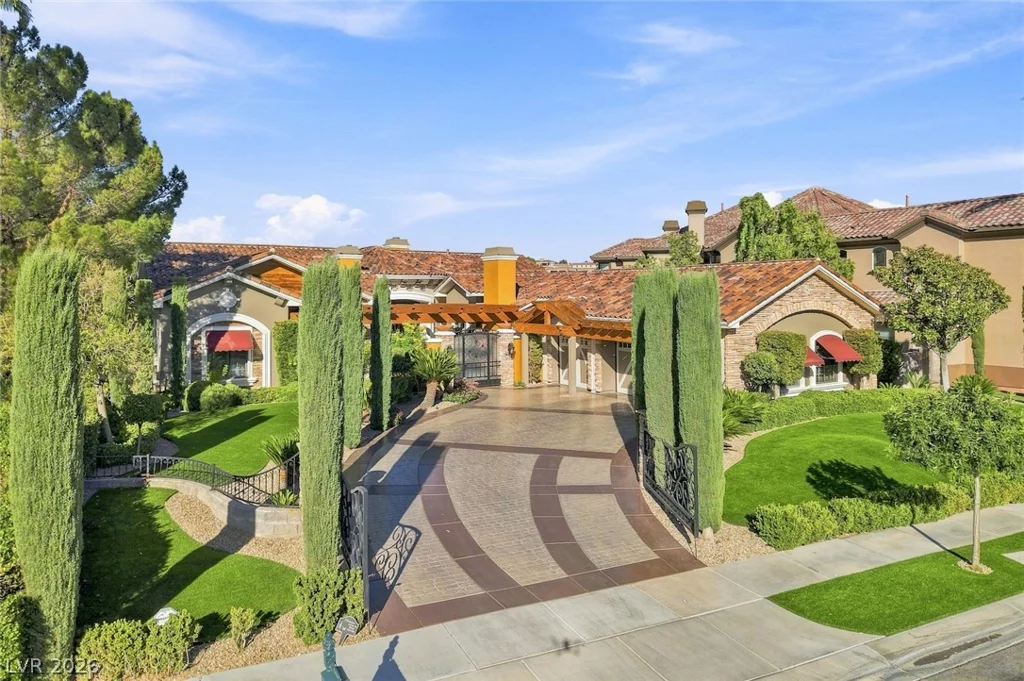 1364 Opal Valley, Henderson, NV 89052