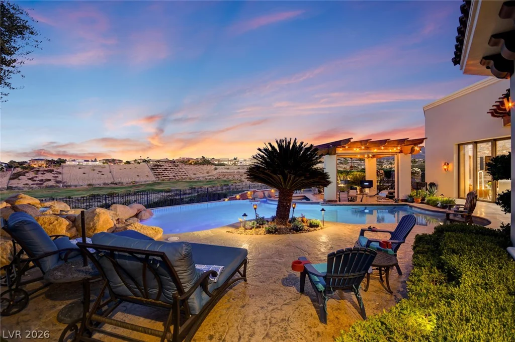 1364 Opal Valley, Henderson, NV 89052