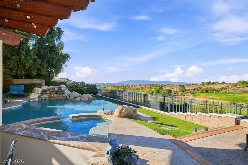 1364 Opal Valley, Henderson, NV 89052