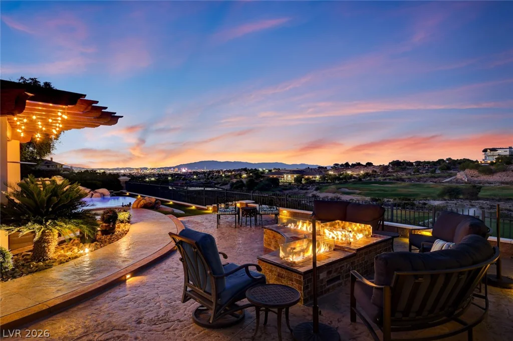 1364 Opal Valley, Henderson, NV 89052