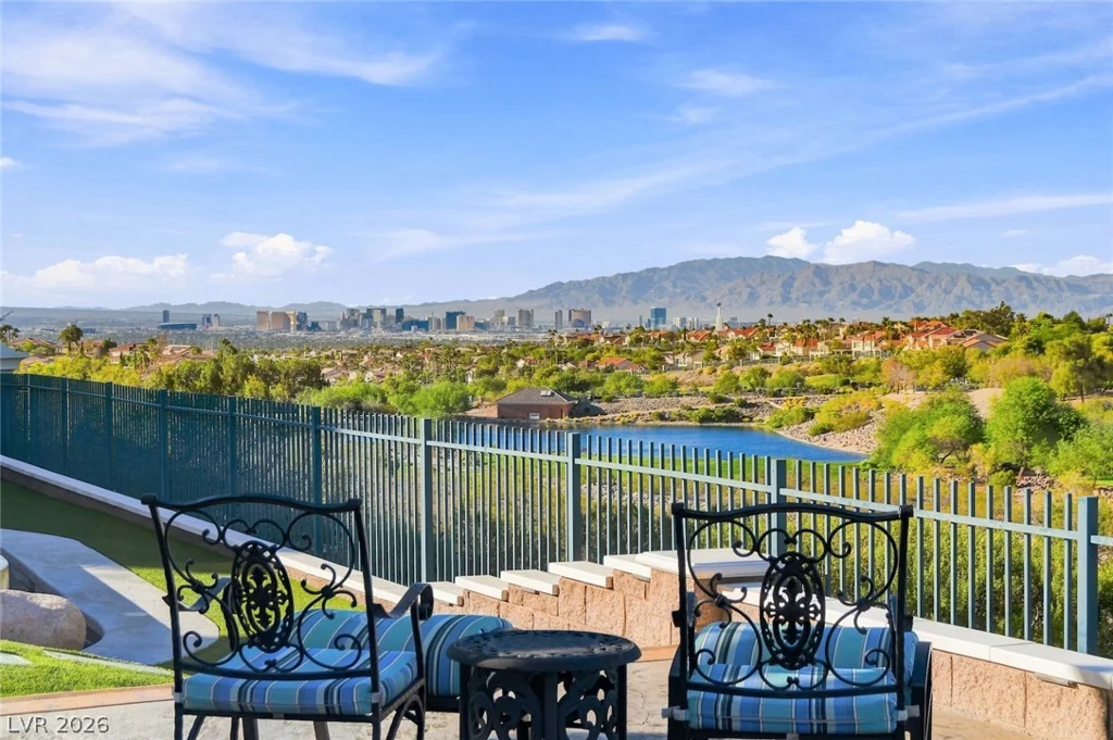 1364 Opal Valley, Henderson, NV 89052