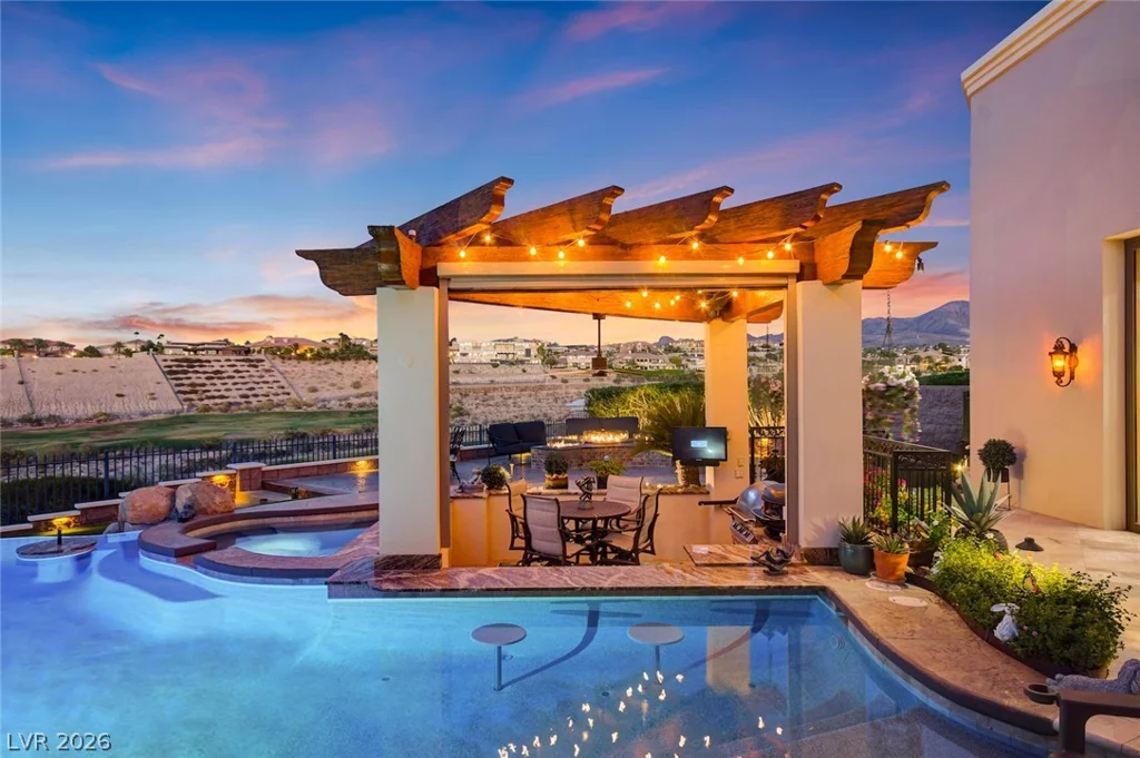 1364 Opal Valley, Henderson, NV 89052