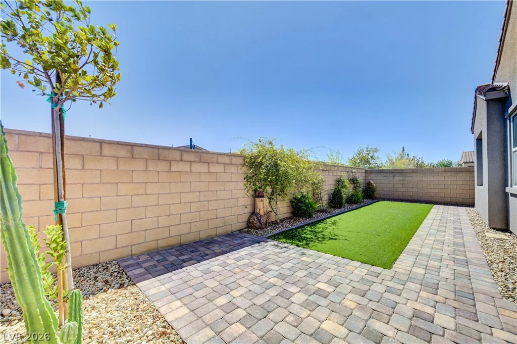 8836 Trotternish Ridge, Las Vegas, NV 89166