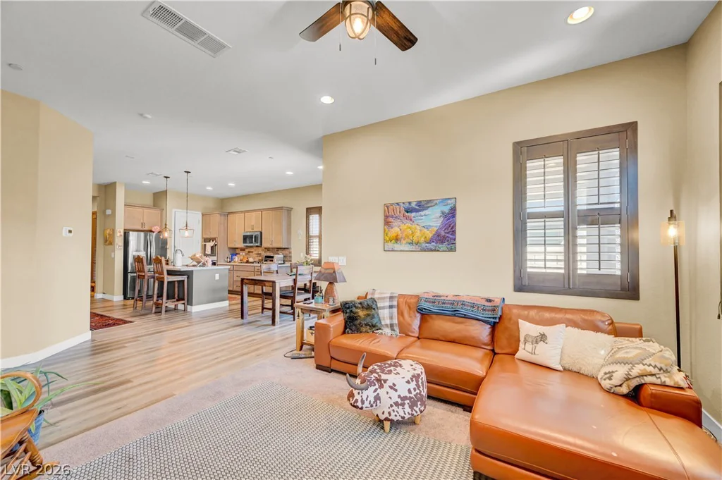 8836 Trotternish Ridge, Las Vegas, NV 89166